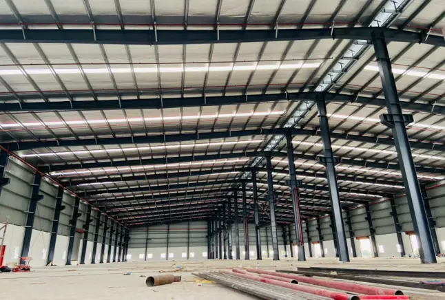 Industrial PEMB building